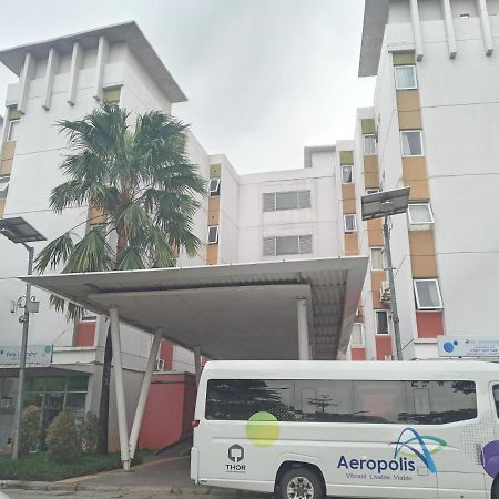 Aero Room Tangerang Exteriör bild
