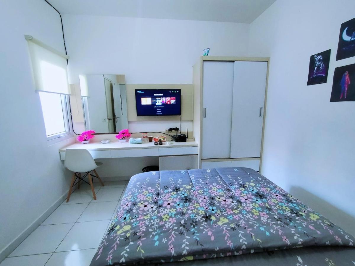 Aero Room Tangerang Exteriör bild