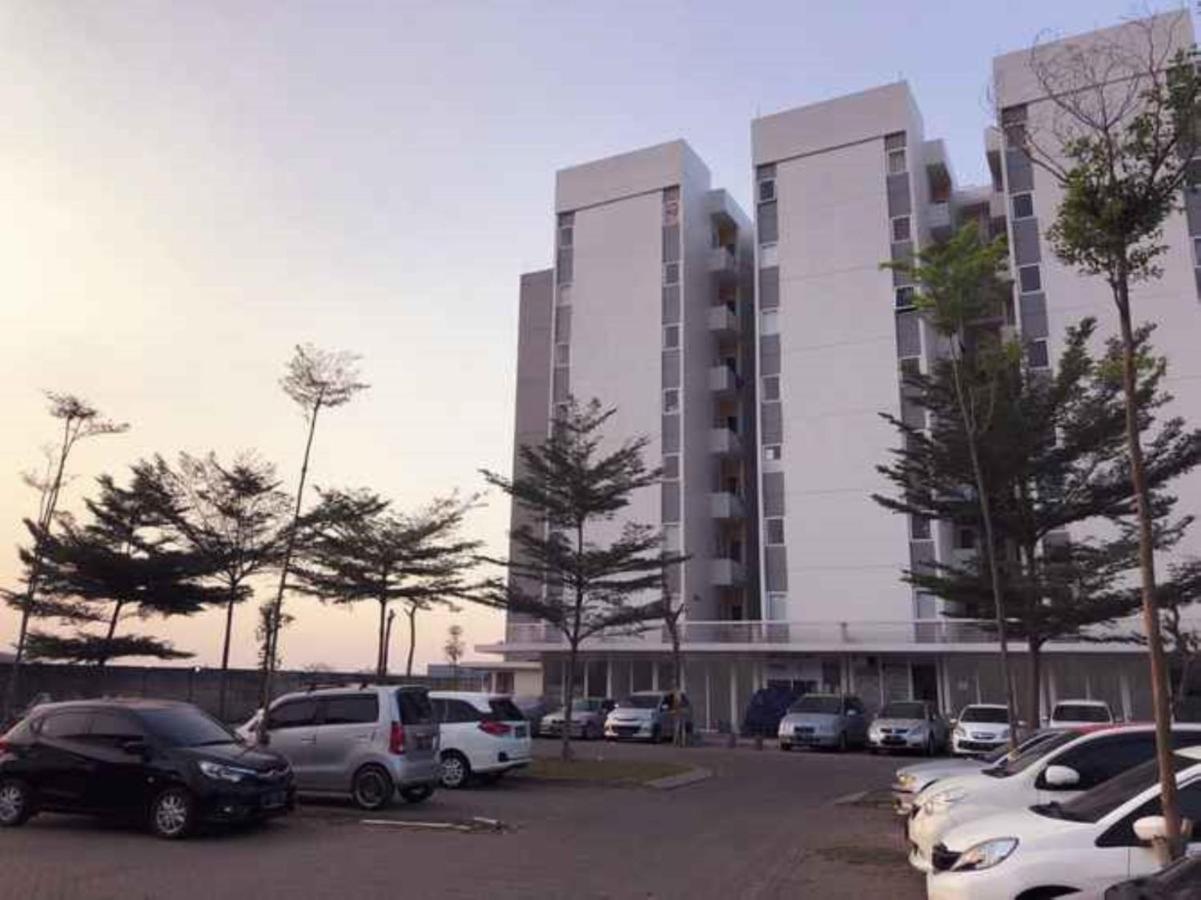 Aero Room Tangerang Exteriör bild