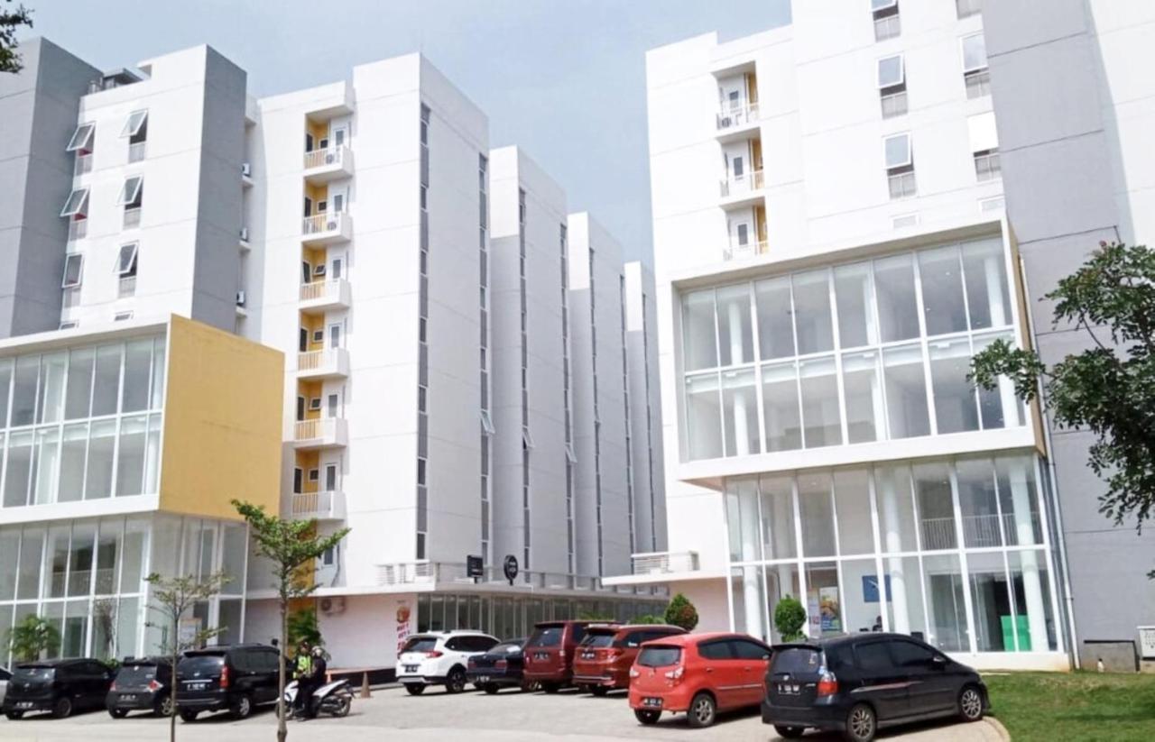 Aero Room Tangerang Exteriör bild