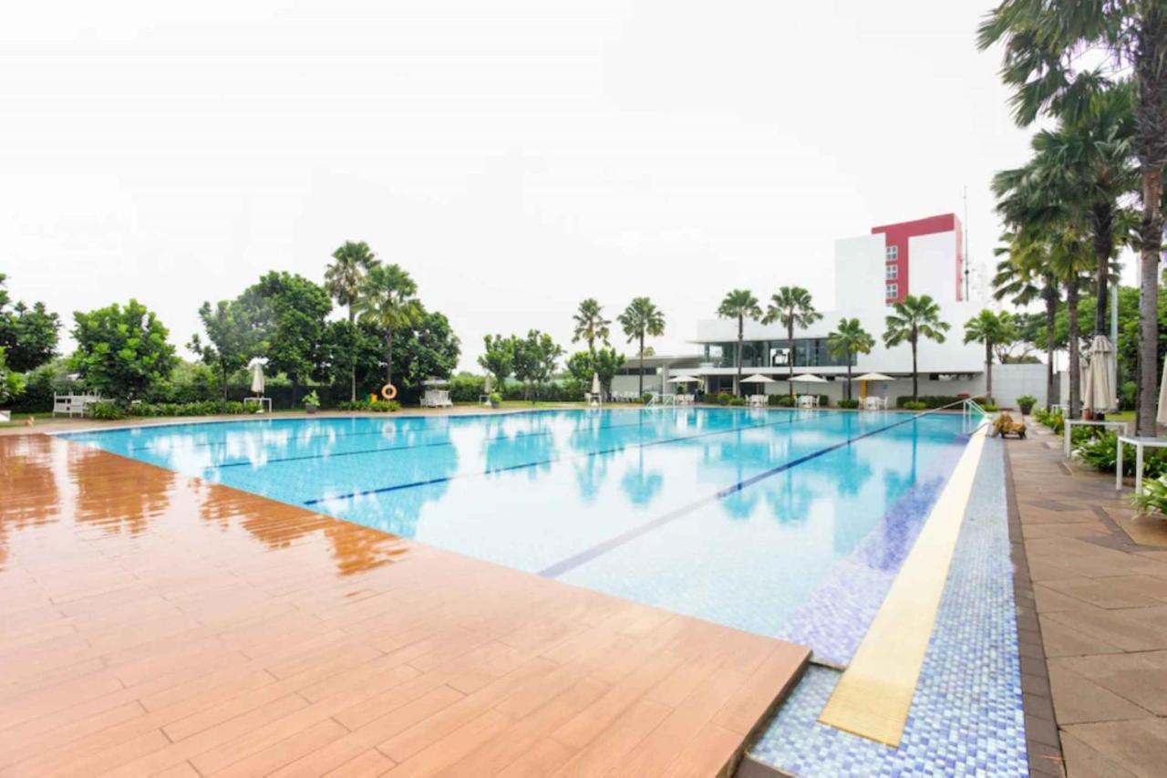 Aero Room Tangerang Exteriör bild