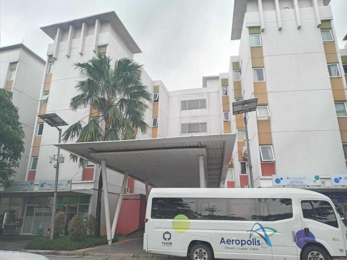 Aero Room Tangerang Exteriör bild