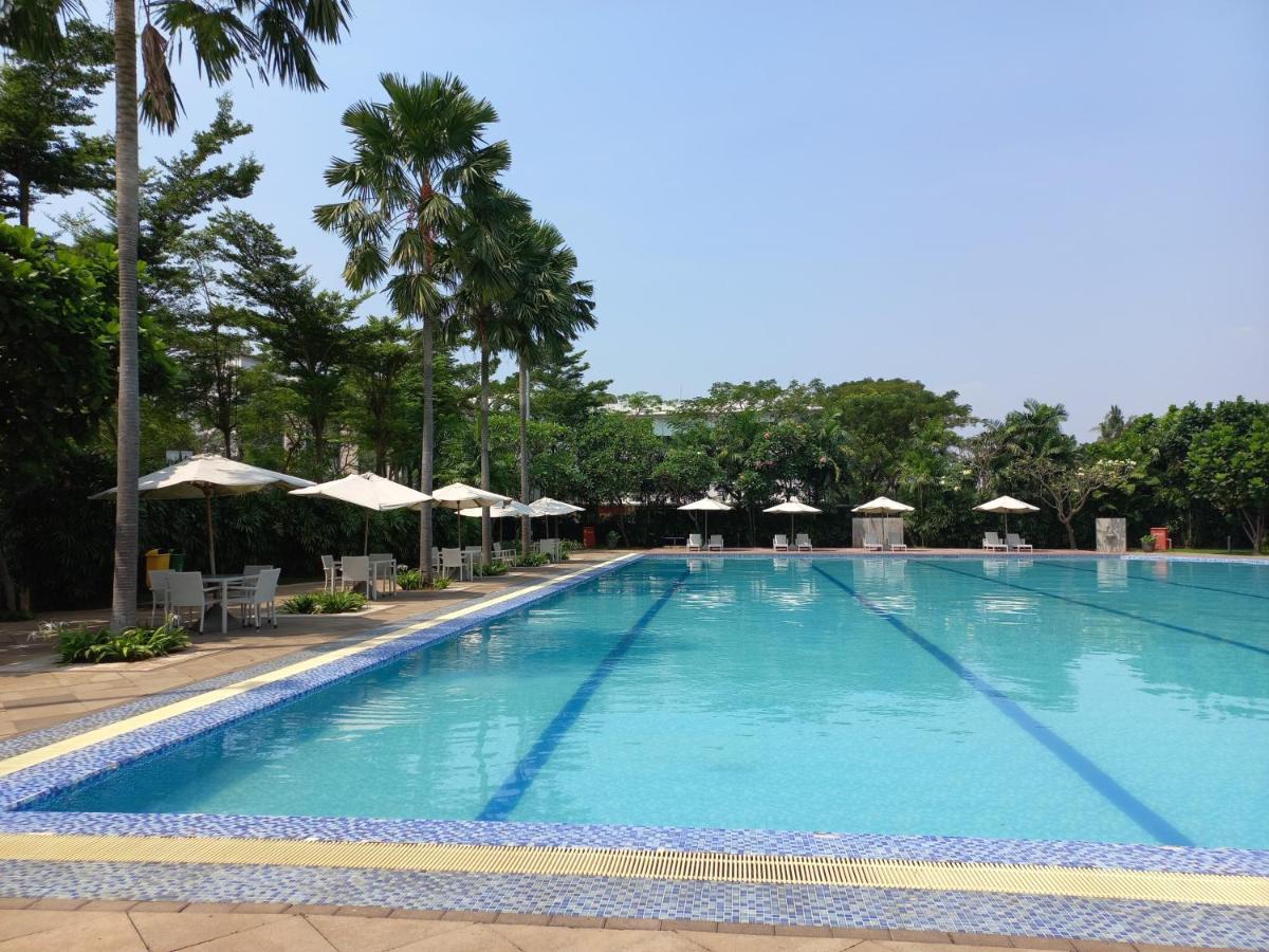 Aero Room Tangerang Exteriör bild